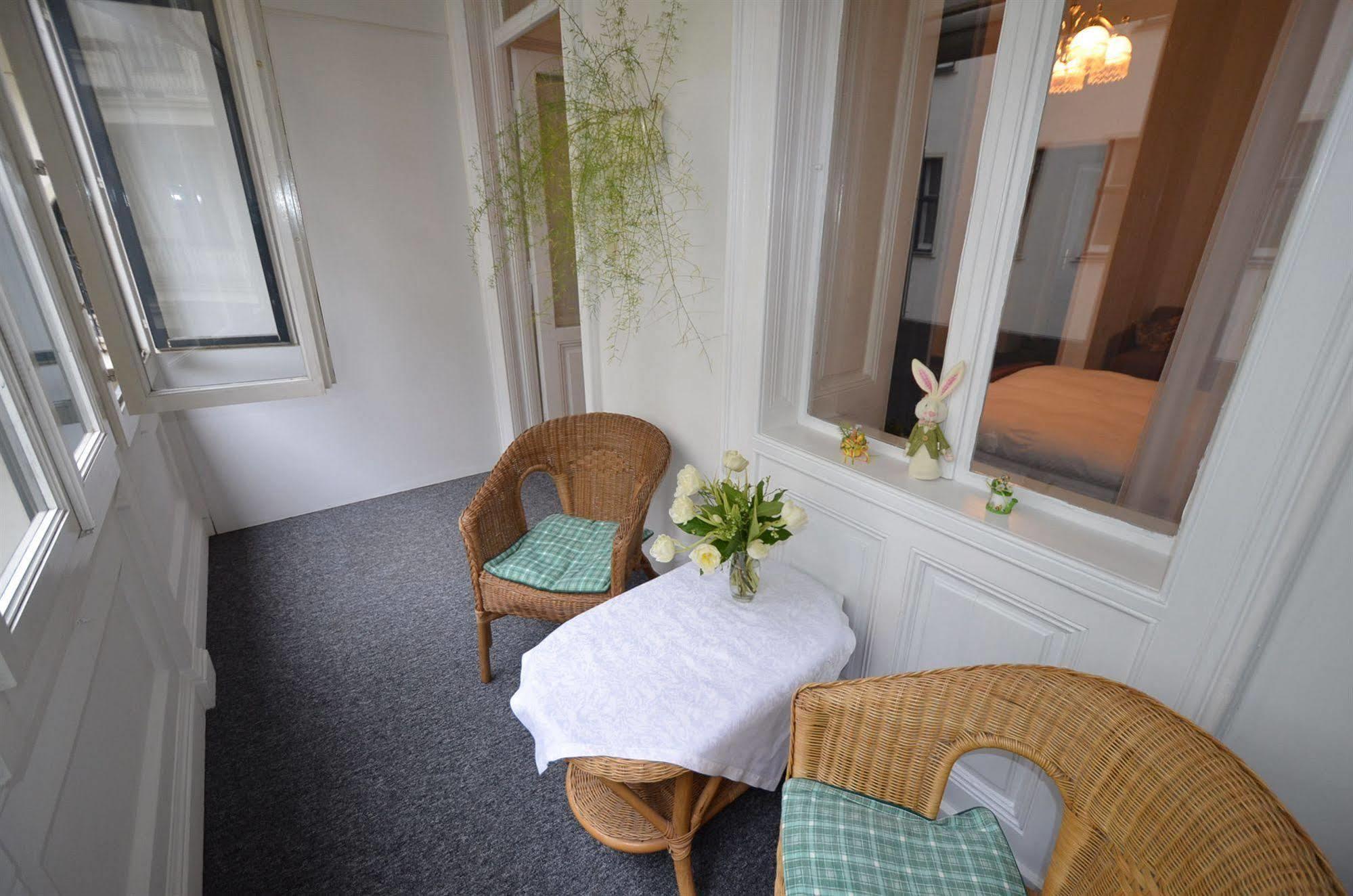 Hotel Pension Lumes - Self Check In Wien Eksteriør billede